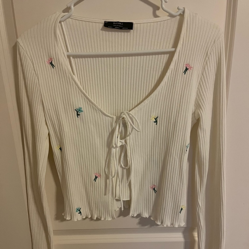 White embroidered tank and sweater set